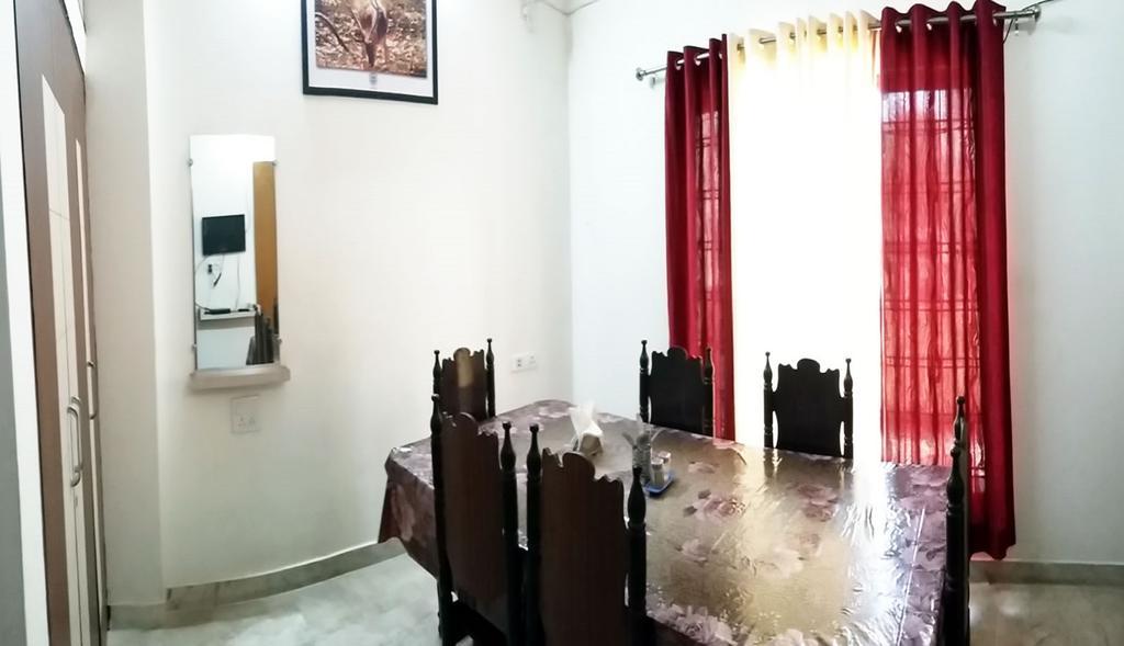 Sadhna Guest House Bhopal Buitenkant foto